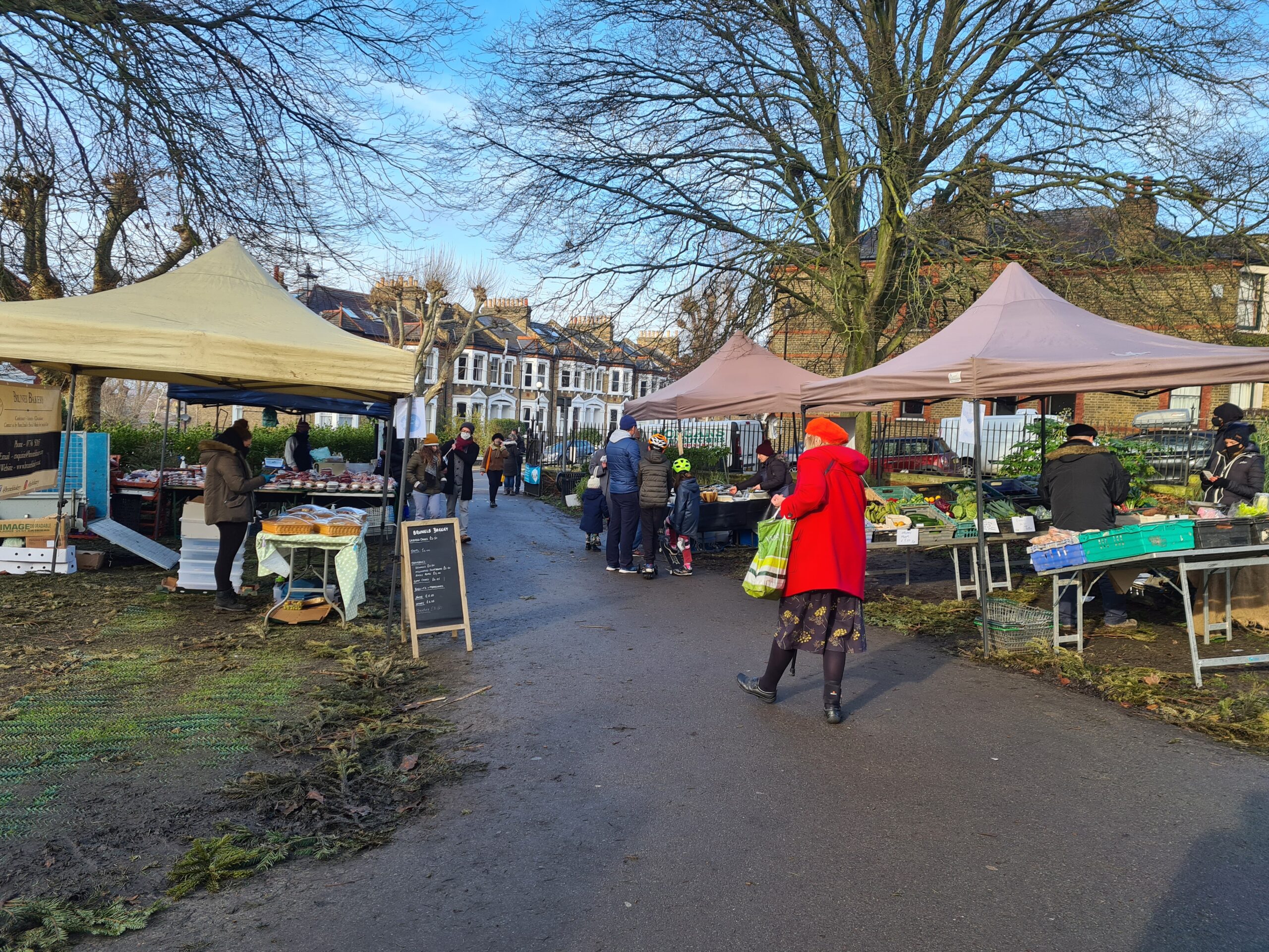 Visiting a neighbourhood farmers’ market in London with Lucy Dearlove