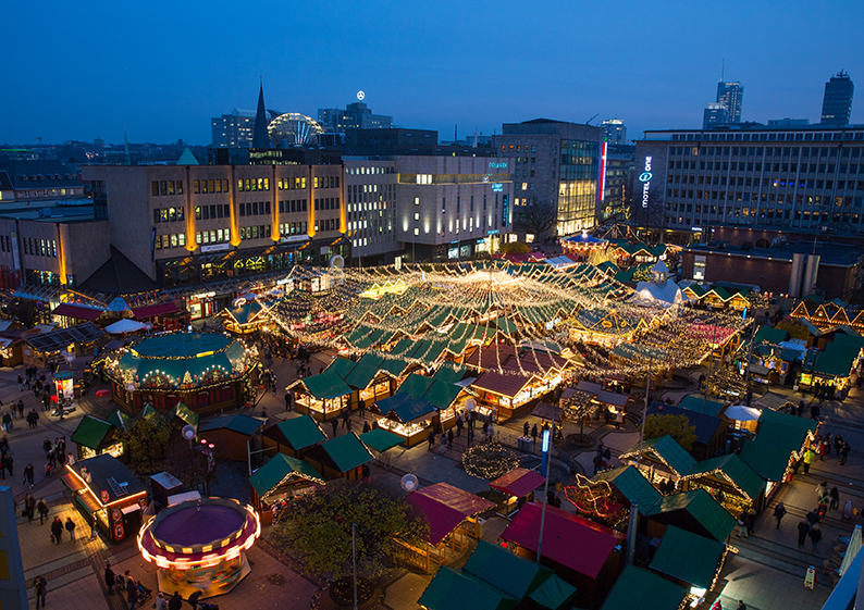 International Christmas Market in Essen (c) Peter Wieler, EMG