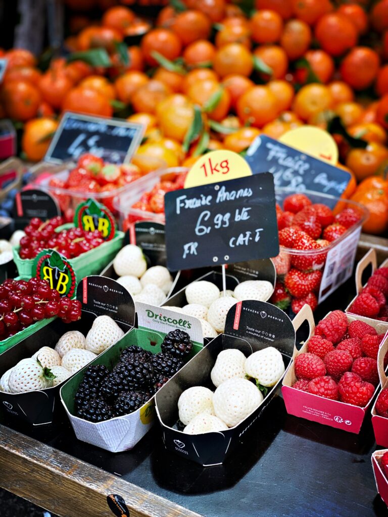 Marché Ornano market Paris Baudoyer Market Paris