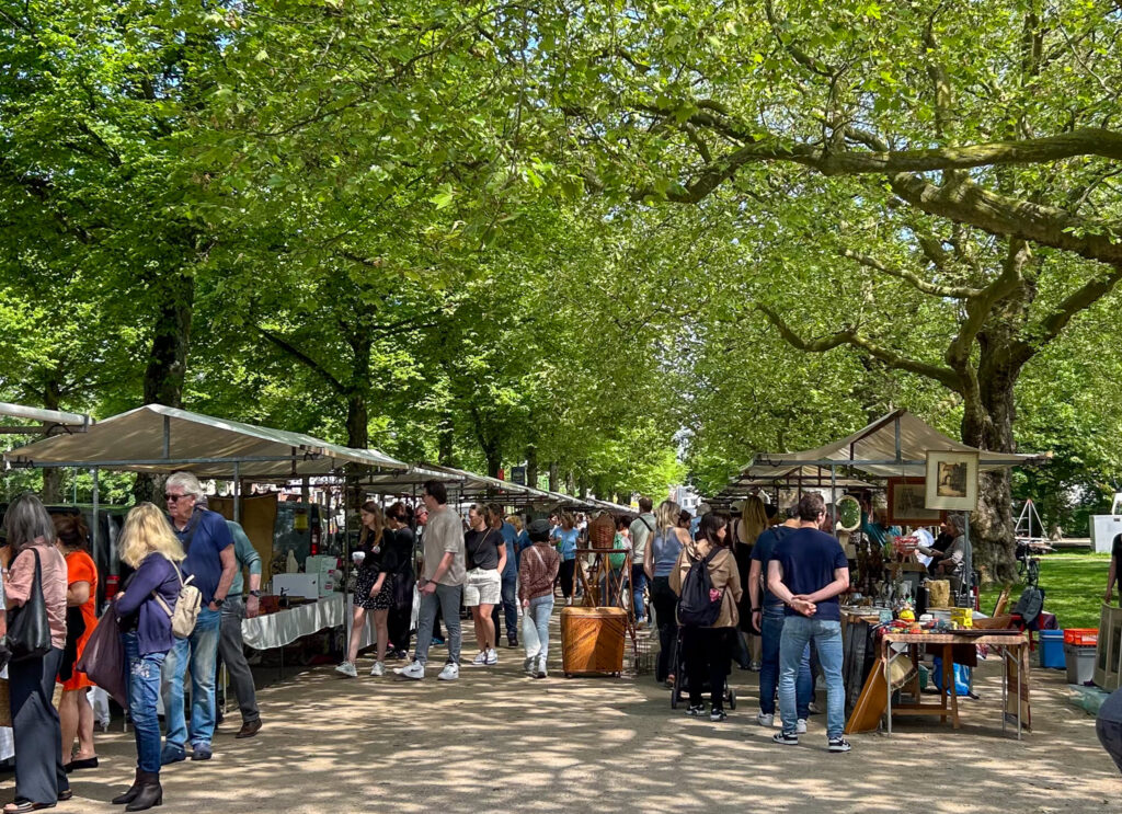 antique market Haarlem