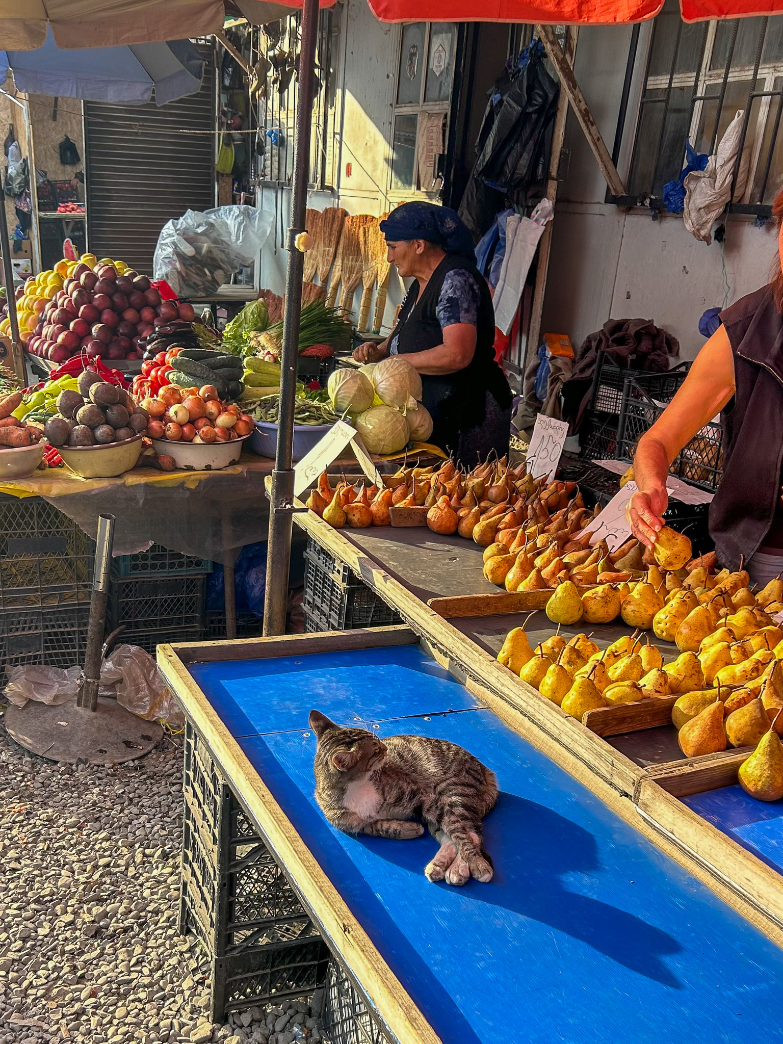 Navtlughi farmers market Tbilisi guide