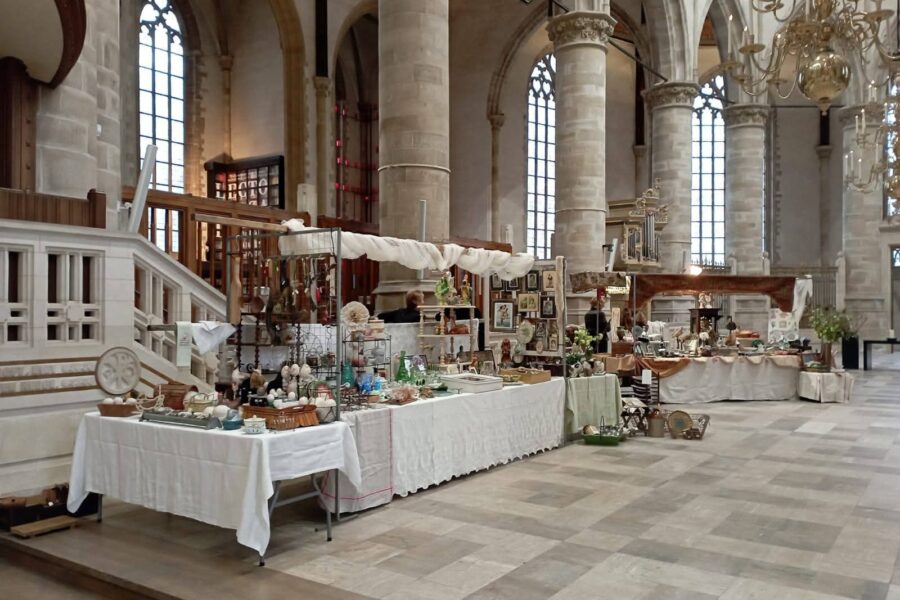 Laurenskerk Flea Market