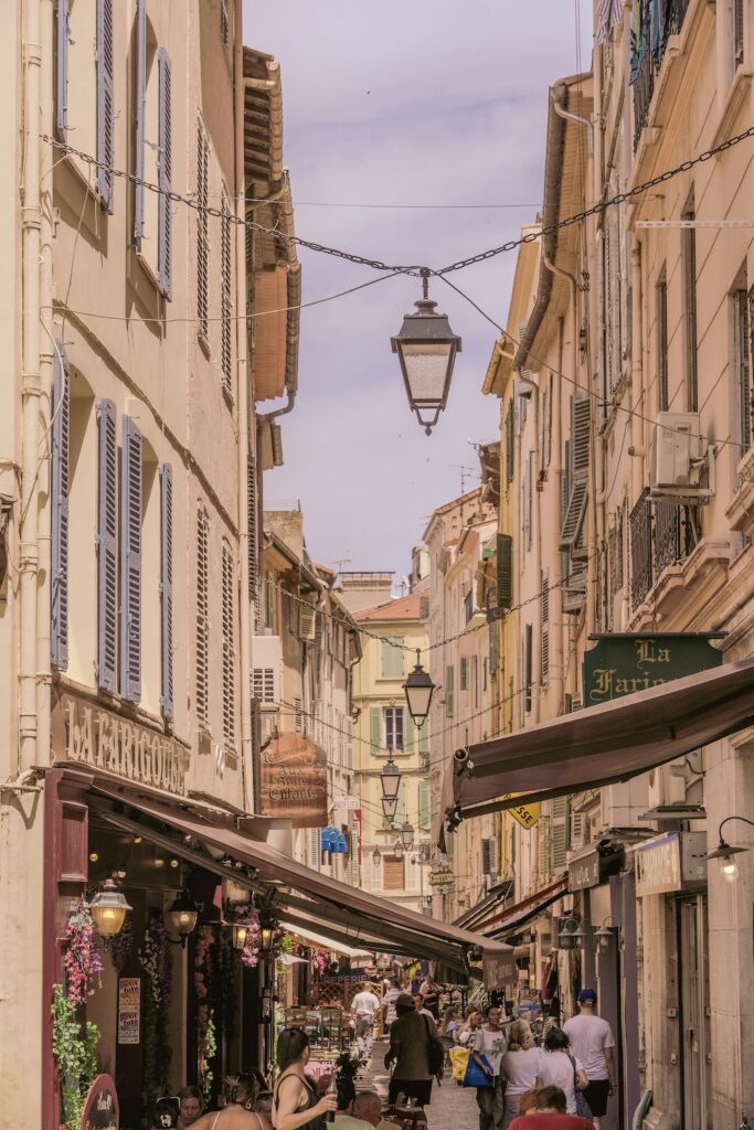 Marché à la Brocante Saleya